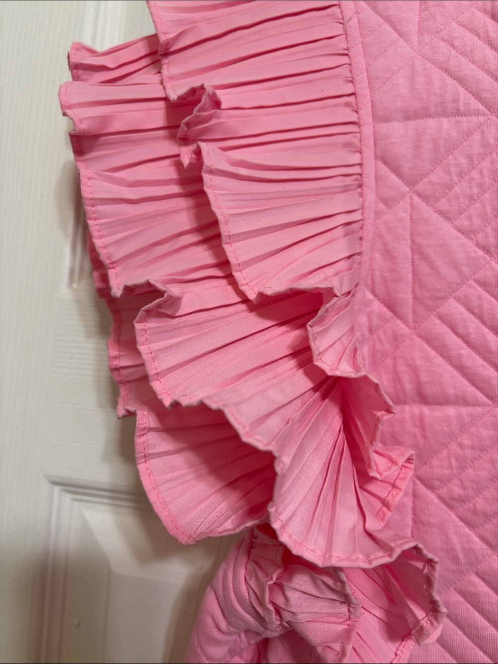 entro Pink Quilted Shift Dress with Pleated Ruffle Sleeves NWT - Picture 8 of 12